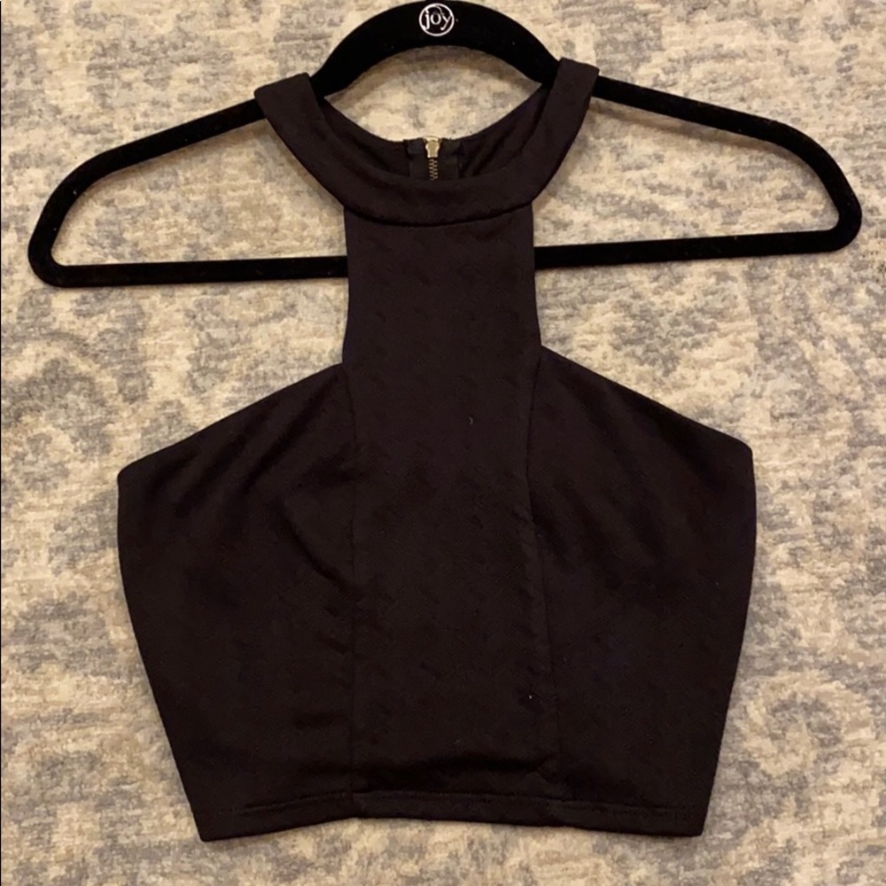 BLACK HIGH NECK CROP TOP